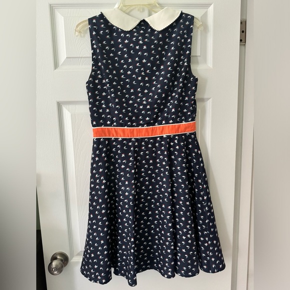 adorable blue and white bird pattern dress hourglass shape medium - Picture 1 of 4